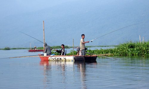 
Fishermen are said to uniquely enjoy a high ‘satisfaction bonus’ from their profession. Copyright: Crisco 1492/Wikimedia Commons [CC BY-SA 3.0]. This image has been cropped.