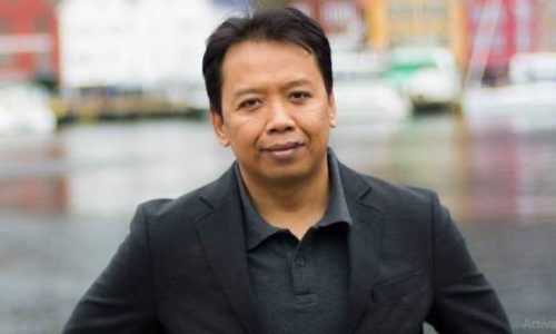 Pros and Cons of Honoring Doctoral Degrees to Officials and Celebrities, Says the Board of Professors Unpad